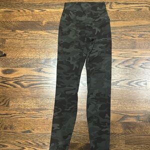 Lululemon Green Camouflage Leggings 28”